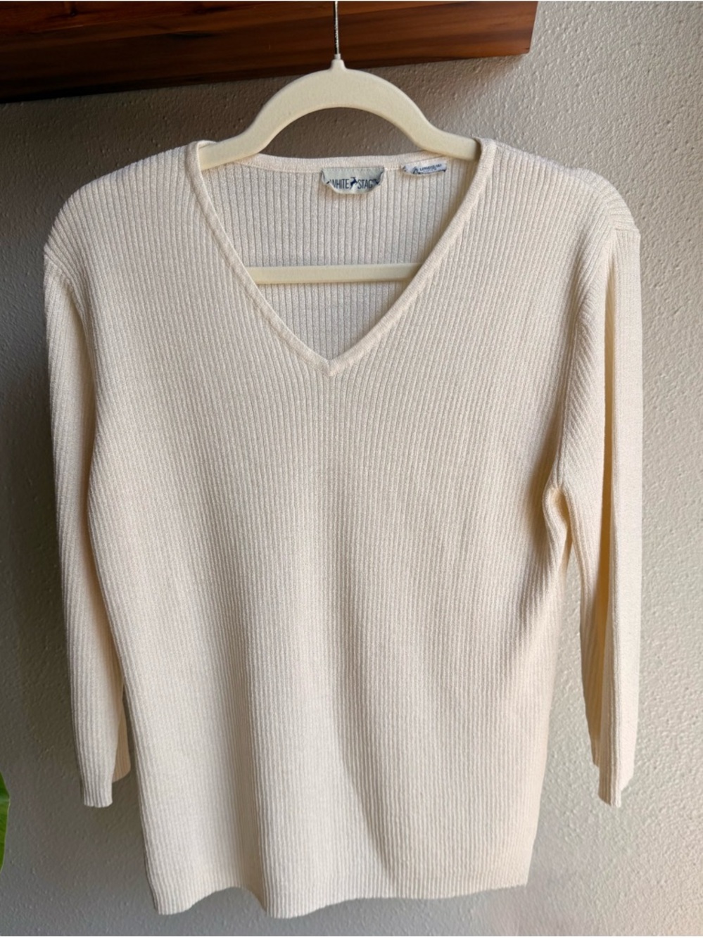 White Stag Cream V-Neck Lightweight Ribbed Sweater